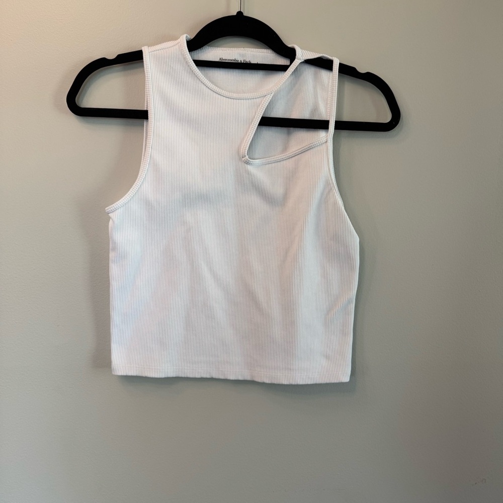 White‎ Sleeveless Women's Top